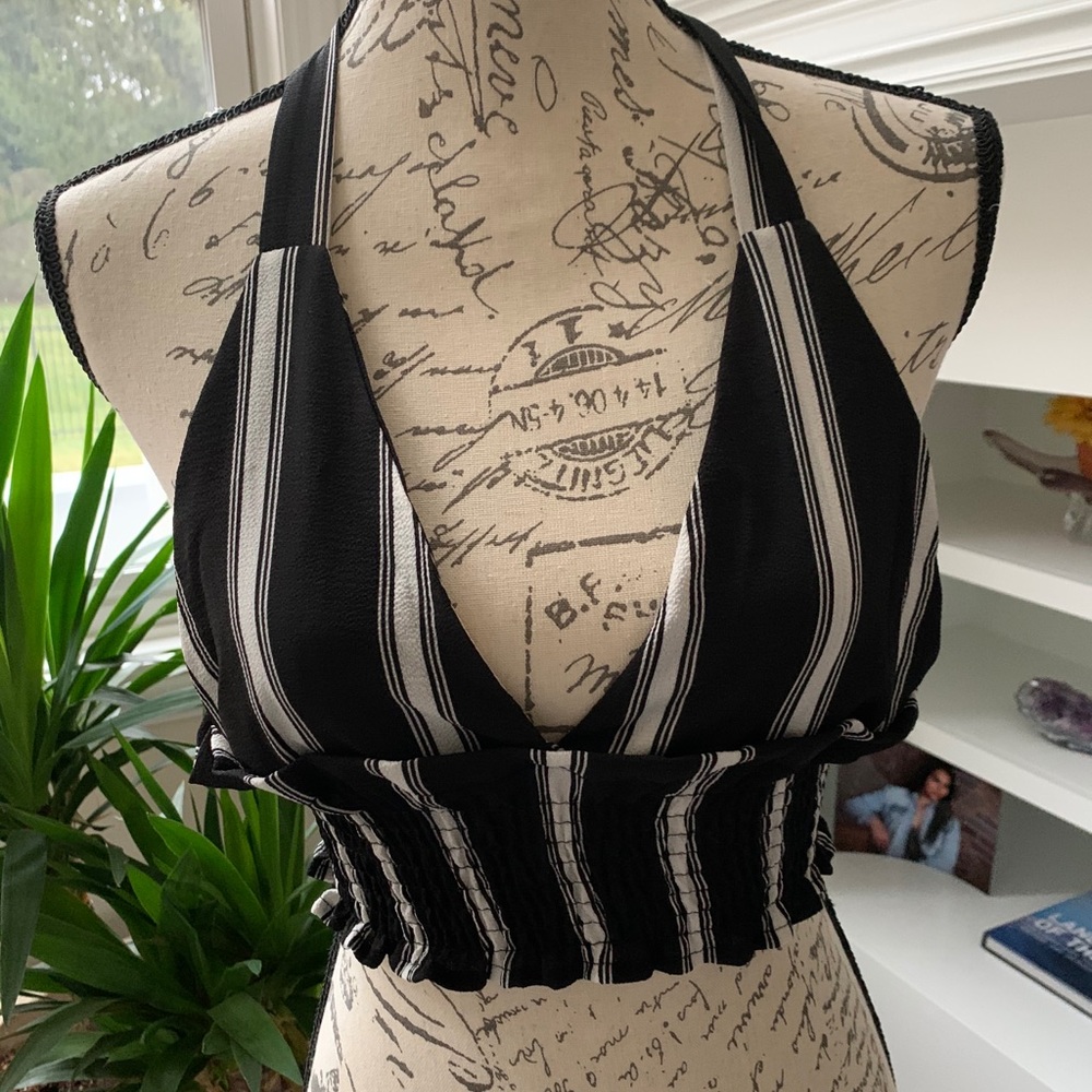 Striped halter crop top - M